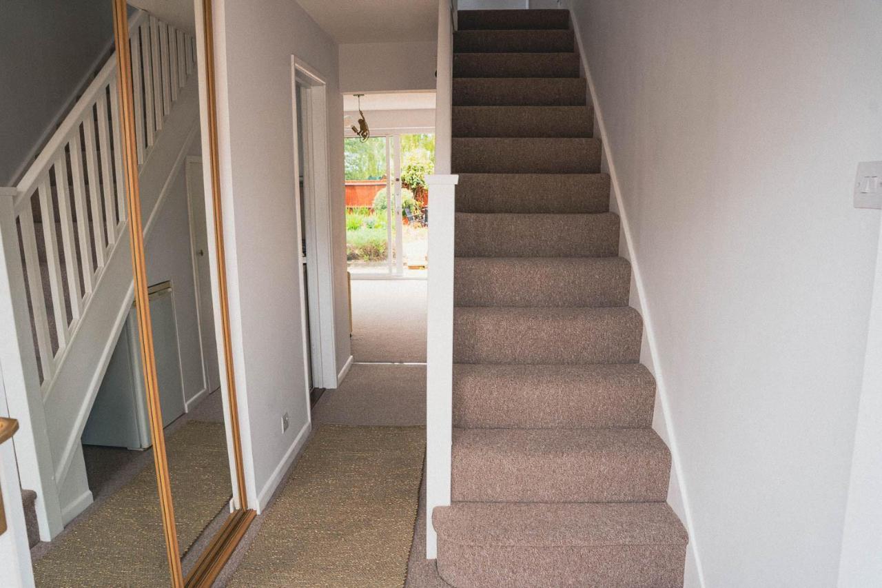 2 Bed House, Sleeps 6, Dog Friendly, Close To A14 M11, With Garden & Parking Long Stay Work Contractor Leisure, Jade Cambridge  Bagian luar foto