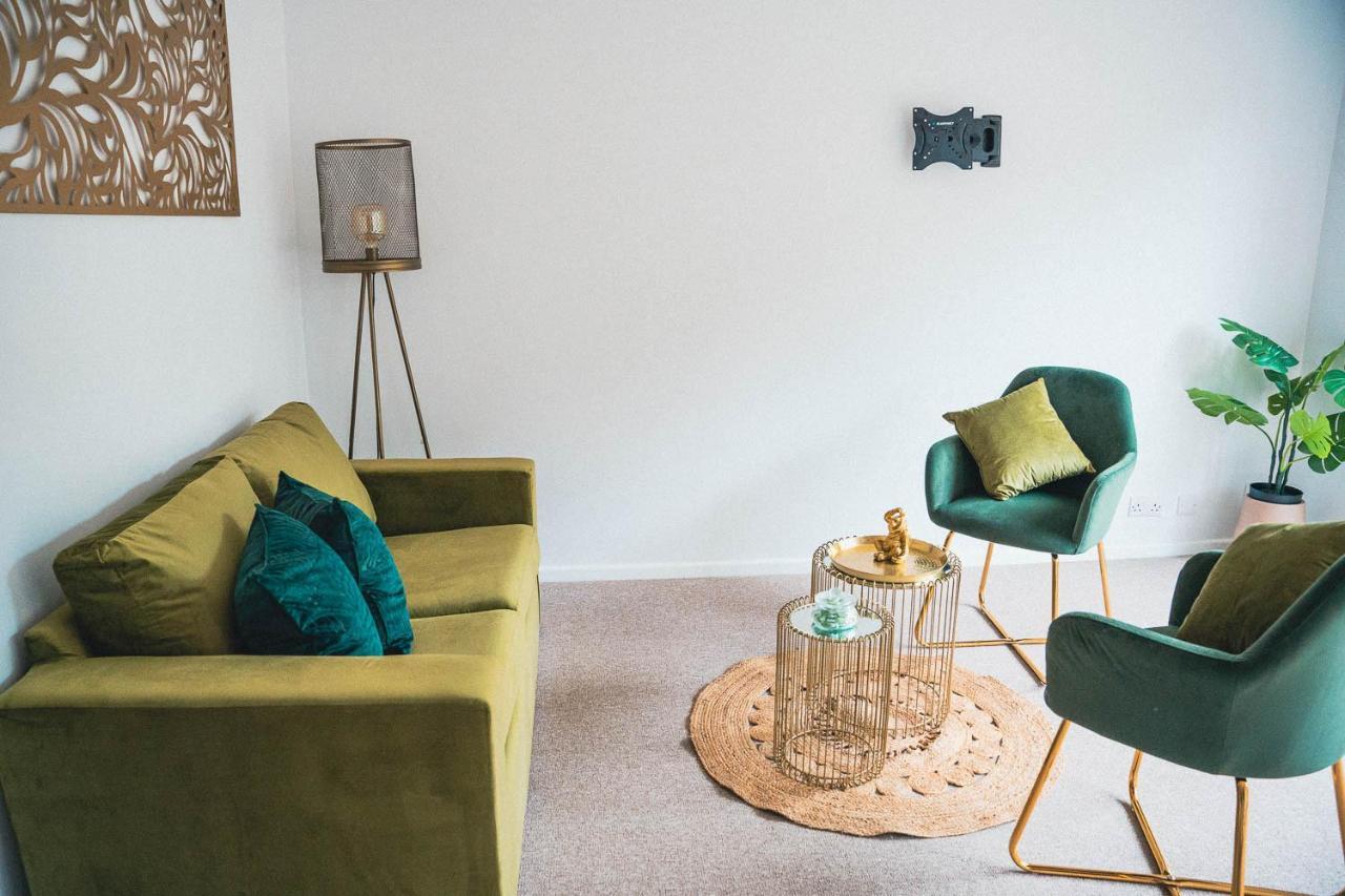 2 Bed House, Sleeps 6, Dog Friendly, Close To A14 M11, With Garden & Parking Long Stay Work Contractor Leisure, Jade Cambridge  Bagian luar foto