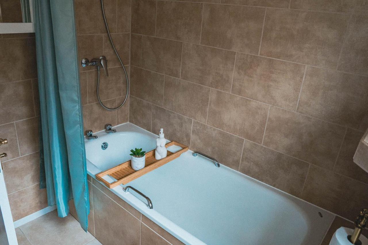 2 Bed House, Sleeps 6, Dog Friendly, Close To A14 M11, With Garden & Parking Long Stay Work Contractor Leisure, Jade Cambridge  Bagian luar foto