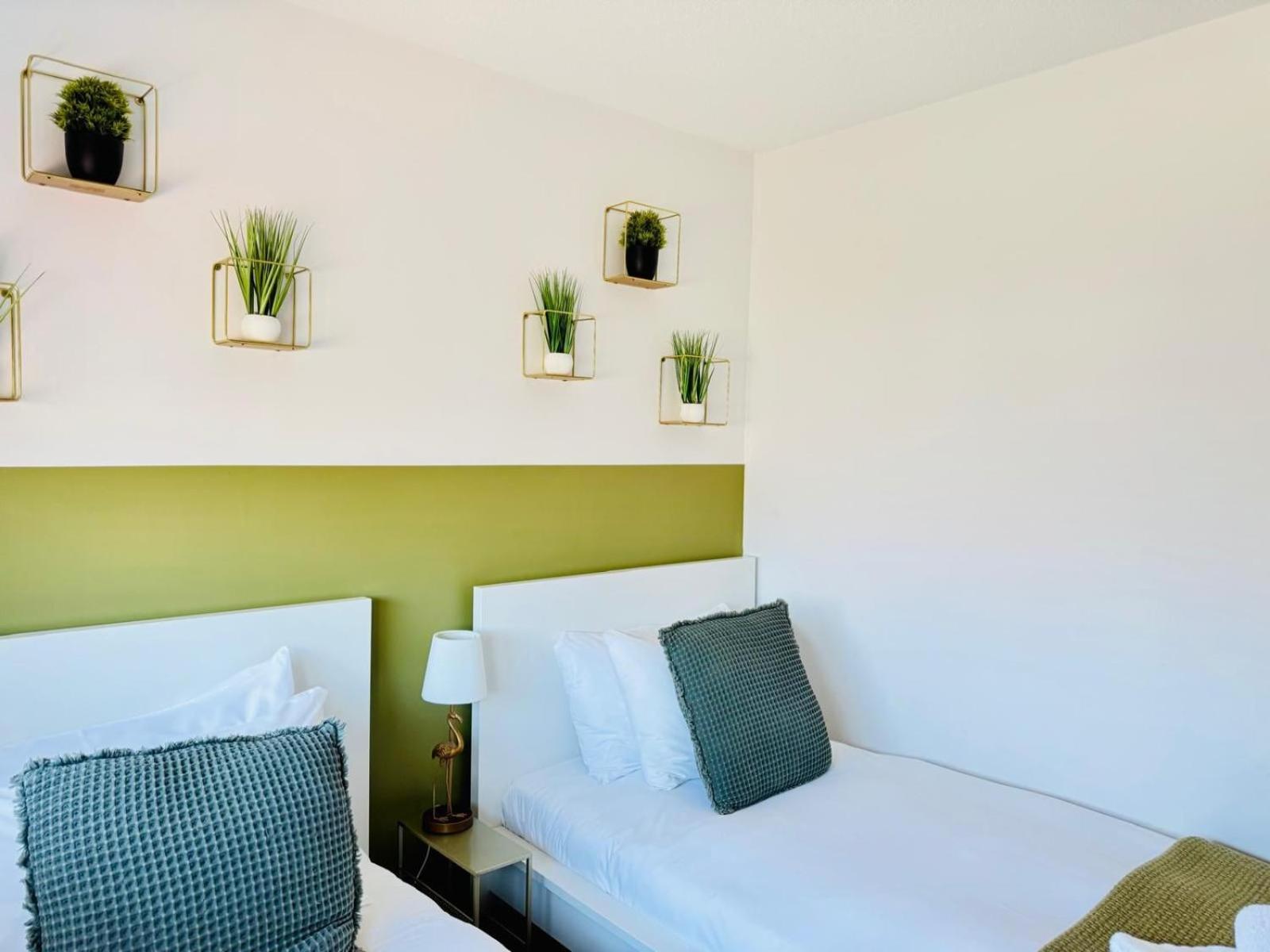 2 Bed House, Sleeps 6, Dog Friendly, Close To A14 M11, With Garden & Parking Long Stay Work Contractor Leisure, Jade Cambridge  Bagian luar foto